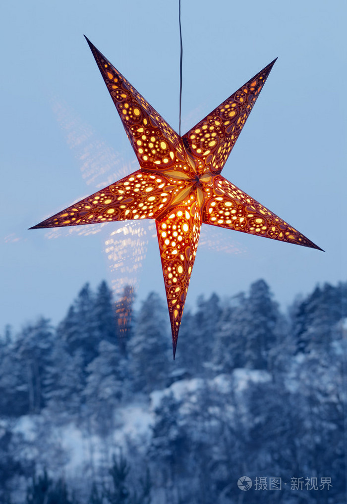 照亮夜空的星星