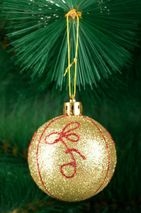 圣诞树上的圣诞装饰假日概念