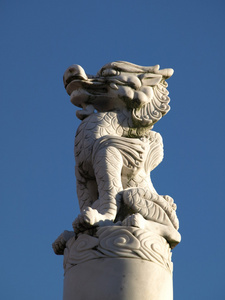 龙是中国新年的传统象征