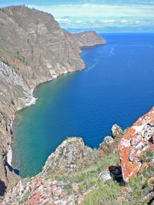 俄罗斯奥克洪岛贝加尔湖岩石海岸