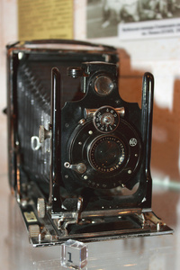 旧彩色胶卷相机