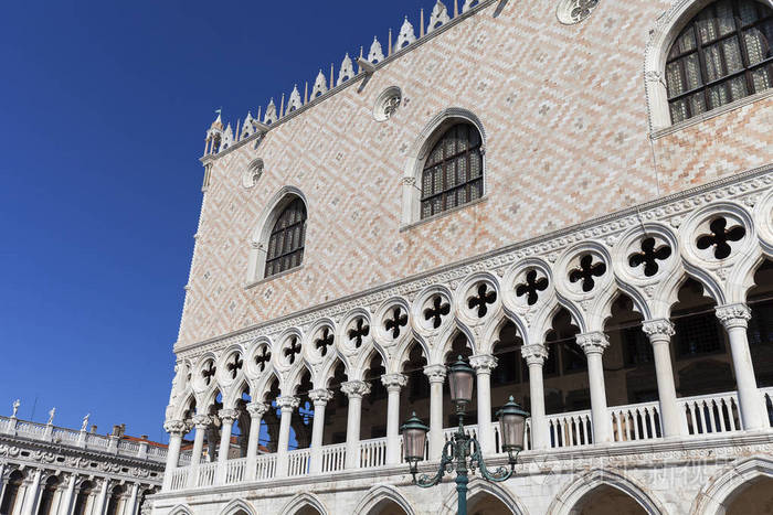 总督宫是门面，意大利威尼斯圣马克广场上