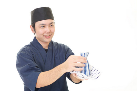 微笑的日本厨师