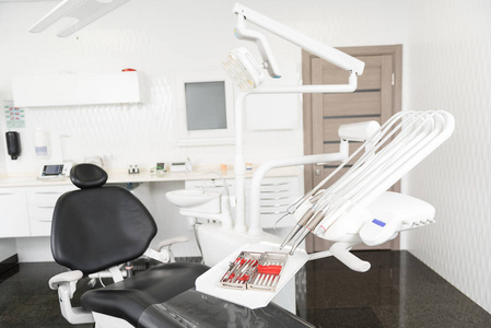 舒适的牙医师公寓与设备的设计