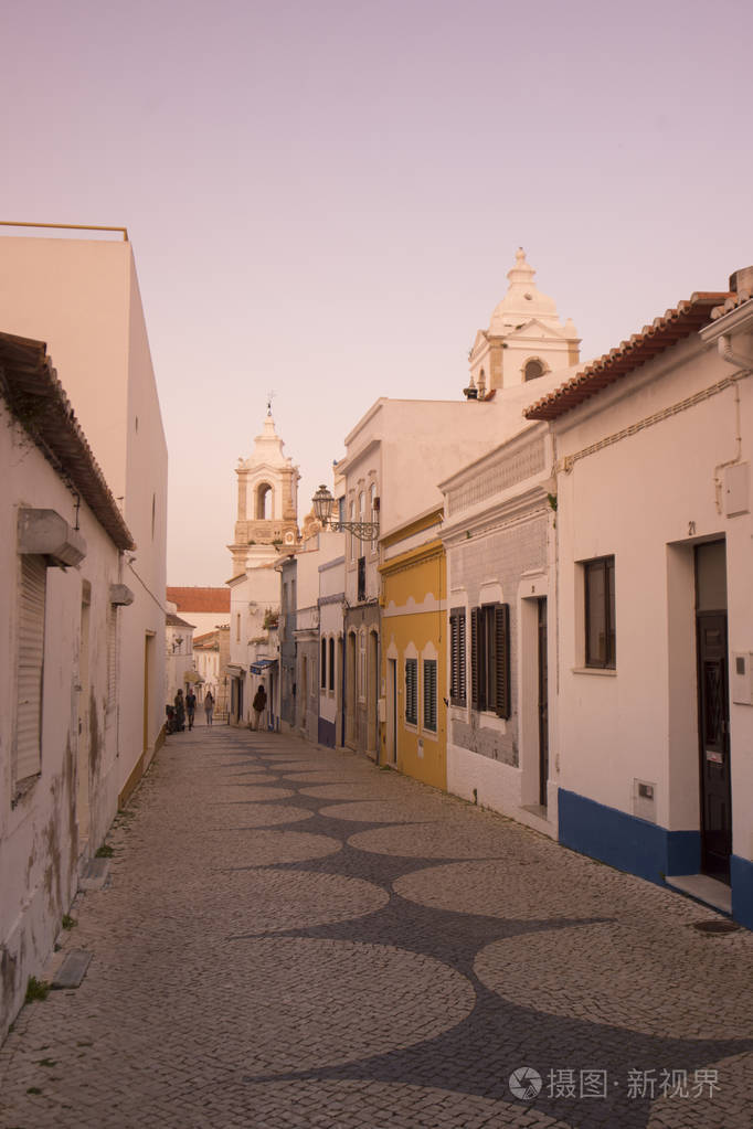 在拉各斯市老城的小巷