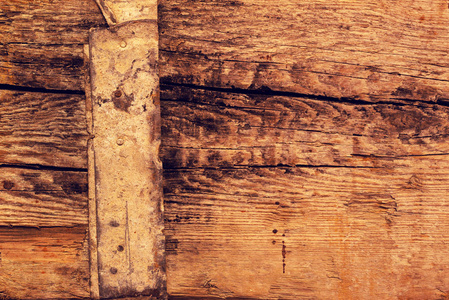 粗老乡村木板背景与裂缝