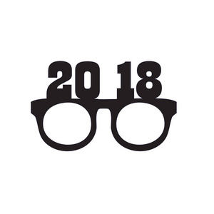 2018 年的黑色打印和眼镜