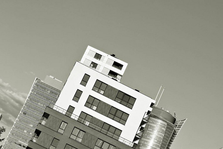 现代，豪华公寓 Building.Black 和白色