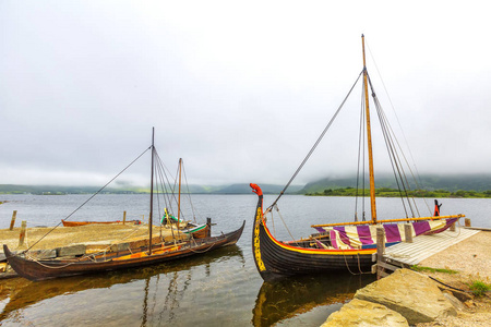 老海盗船在阴天在罗弗敦群岛湖
