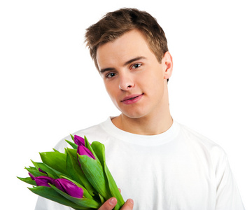 可爱的年轻人送花