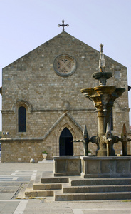 喷泉教堂