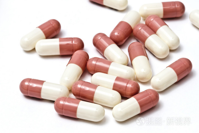 装药物的胶囊capsule的名词复数航天舱植物的荚装物或装液体的小塑料