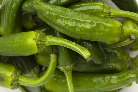 青椒 green pepper的名词复数 