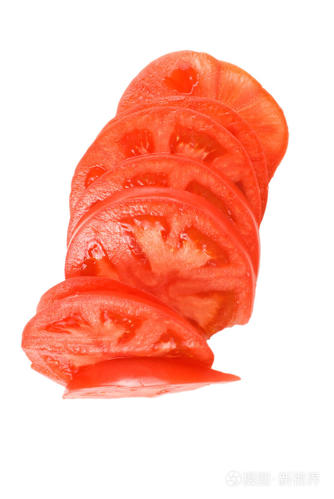 分离的红番茄切片