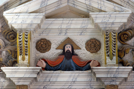 圣父(基督教教义中三位一体的首位,作为造物主和有至高权威的上帝)