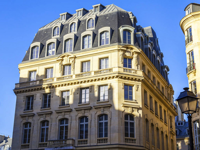 如诗如画的法国城市街景：探索巴黎建筑群的历史与魅力