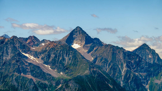 意大利北部山峰