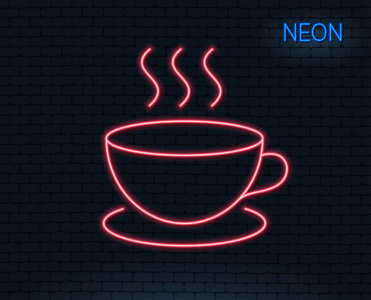 霓虹灯。咖啡饮料线图标。热杯标志。新鲜饮料的象征。发光的平面设计。砖墙。矢量