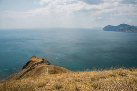 风景与峭壁和海