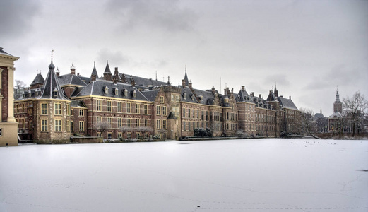 荷兰议会在冬天