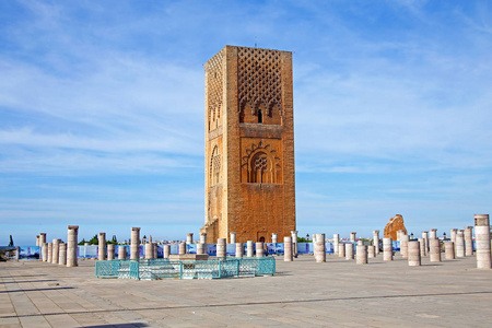 摩洛哥，拉巴特。哈桑塔对面的国王陵墓 m