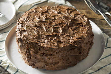 甜自制黑巧克力层蛋糕