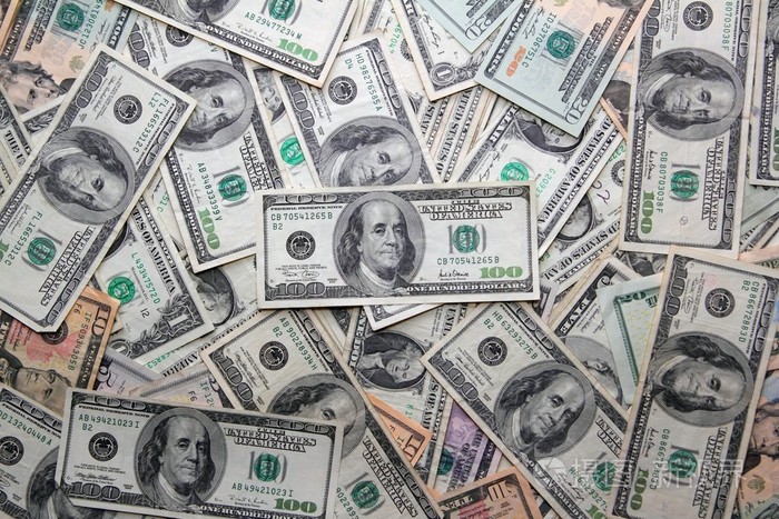 美元钞票许多钞票