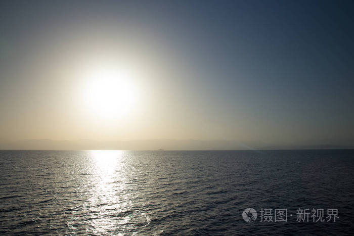 海上日落