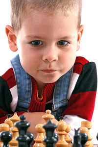 孩子在下棋