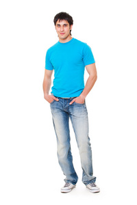 穿蓝色T恤的男人