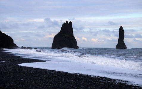 冰岛 Reynisdrangar 黑沙滩