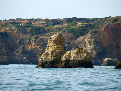 拉各斯和文森上尉之间风景如画的阿拉加里夫海岸