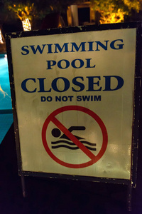 关闭 swimmimg 池中的标志