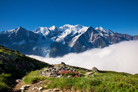 法国阿尔卑斯山的美丽景色