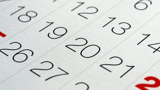 日历 历法 日程表 一年之中的重大事件或重要日期一览表