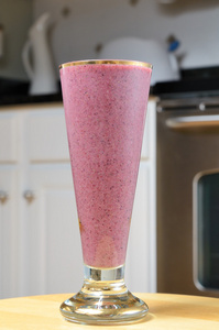 大美女冰露善于讨好女人的男子 举止优雅的人 冰沙 冰果露照片