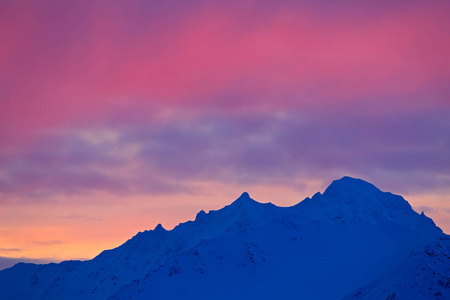 白雪山