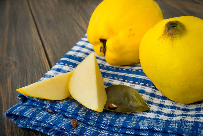 黄木瓜或苹果果片