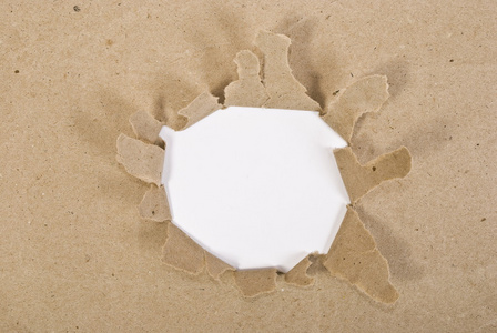纸上破洞照片
