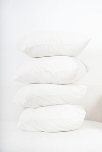枕头 pillow的名词复数  用作枕头的东西