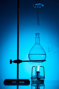 蓝色化学试验用升温液体