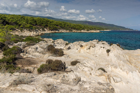 Kavourotripes 在 Sithonia 半岛, Chalkidiki, 希腊中部, 马其顿, 橙色海滩的海景