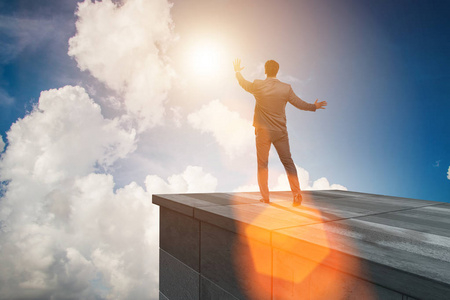 商人迎接商业理念的新挑战照片