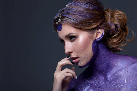 有吸引力的锁骨图片-有吸引力的锁骨素材-有吸引力的锁骨插画-摄图新