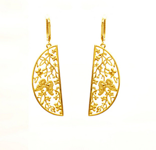 女金东部土耳其复古女装手工饰品上白色 background.earrings