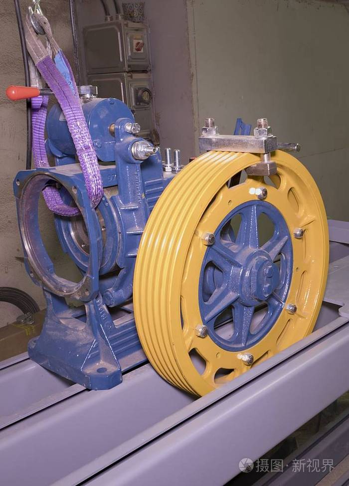 滑轮.重建的工业电梯.特写照片-正版商用图片02h06g-摄图新视界