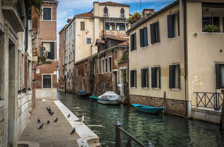 意大利威尼斯街道和运河的美丽建筑