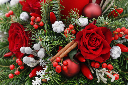 圣诞装饰用蜡烛, 红玫瑰, 冷杉, brunia 和