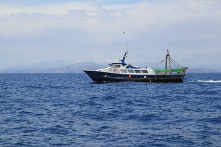 渔船拖网渔船专业船工作
