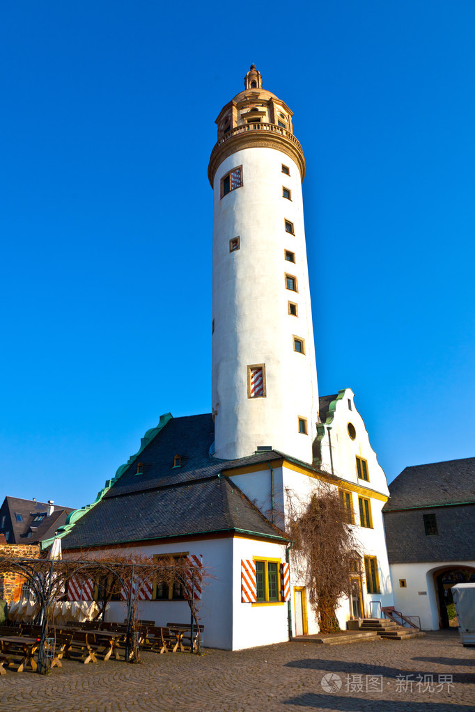 着名的中世纪最高城堡塔楼在法兰克福